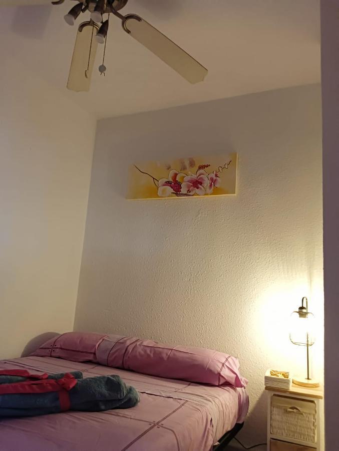 Habitacion Piso Particular En Castilleja De La Cuesta Luaran gambar